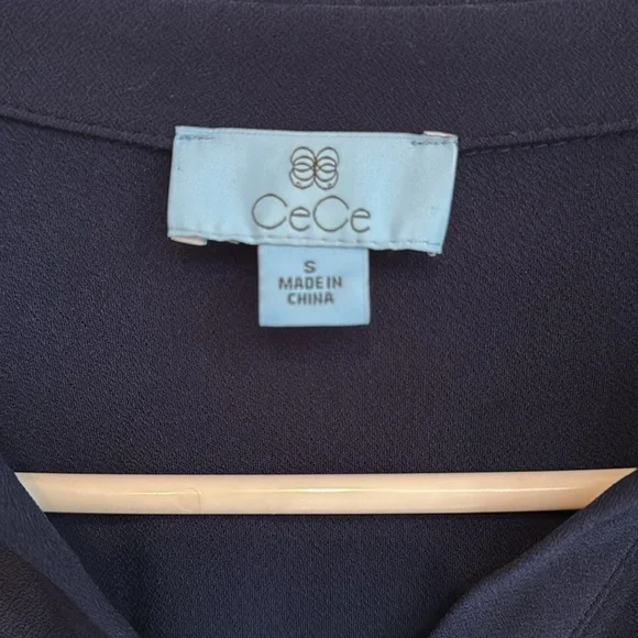 CeCe Short Puff Sleeve Knit Polo NWOT - Picture 3 of 5